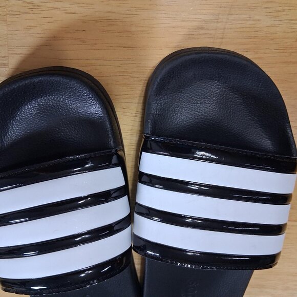 Black Adidas Cloudfoam Slides - Sz 8 (US) - Picture 8 of 8
